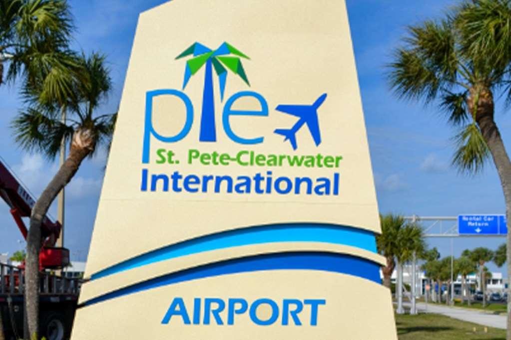 Comfort Inn & Suites St Pete - Clearwater International Airport Exteriér fotografie