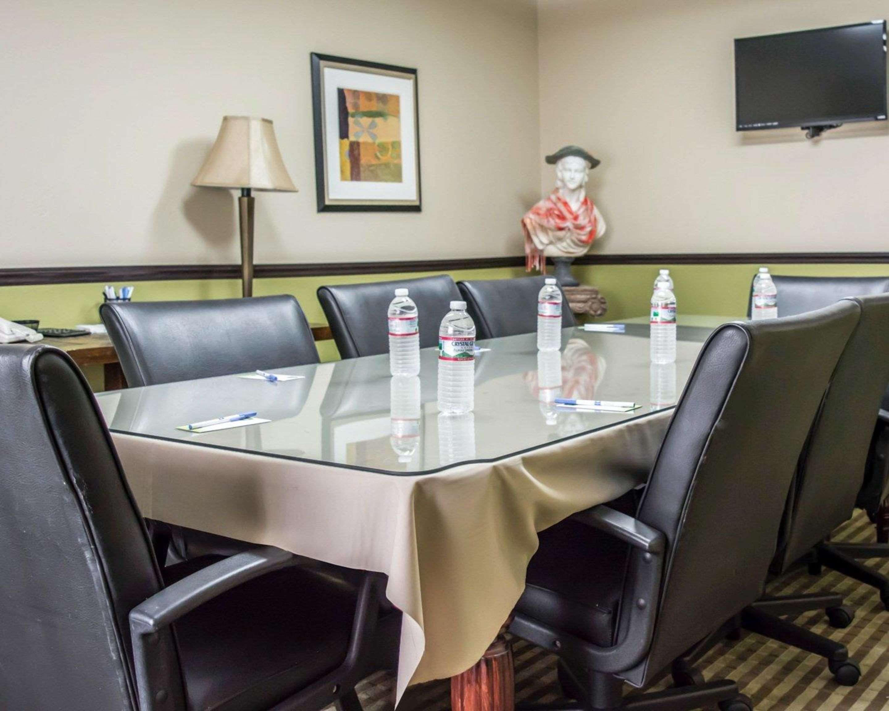 Comfort Inn & Suites St Pete - Clearwater International Airport Exteriér fotografie